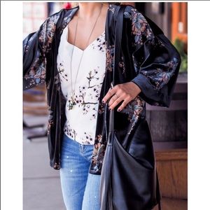 Loft Velvet Floral Kimono || OneSize